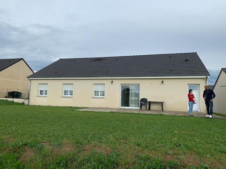 Une Maison Equipee Et Simple. Villa Nevers Ngoại thất bức ảnh